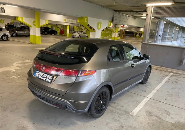 Honda Civic cena 17500 przebieg: 272500, rok produkcji 2008 z Gdańsk małe 301